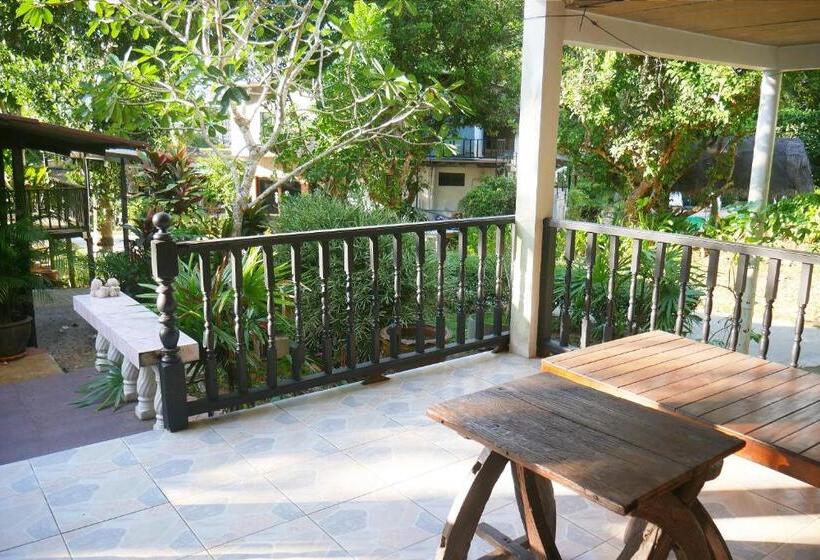 חדר סטנדרט עם מיטת קינג, Big Elk Steak House   Homestay