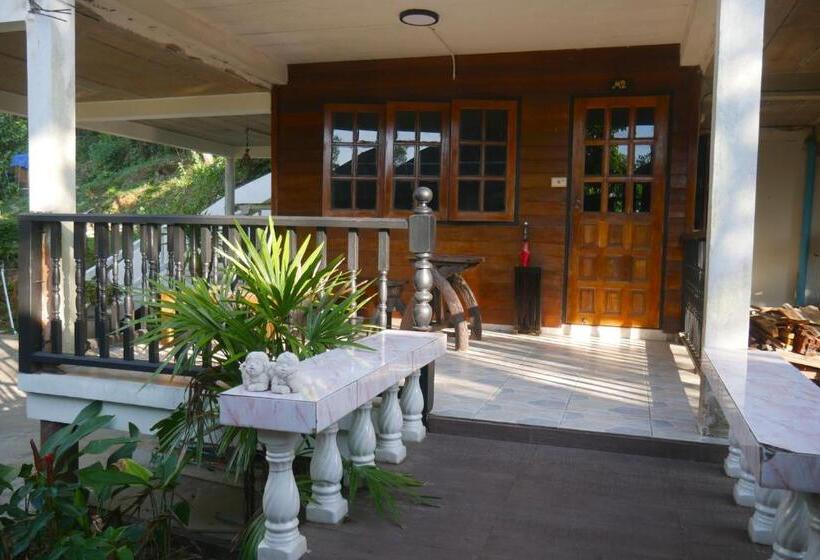 اتاق استاندارد با تخت بزرگ, Big Elk Steak House   Homestay