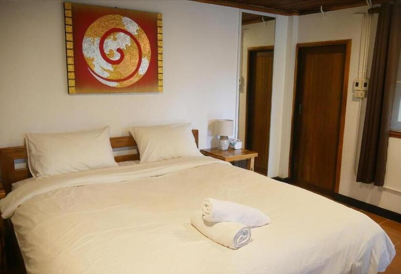 חדר סטנדרט עם מיטת קינג, Big Elk Steak House   Homestay