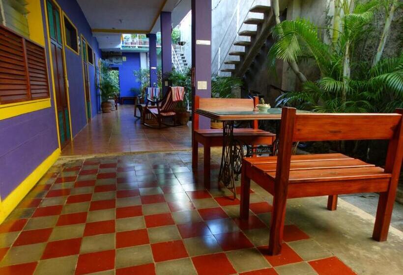 اتاق استاندارد چهار تخته, Casa Romano Hostel
