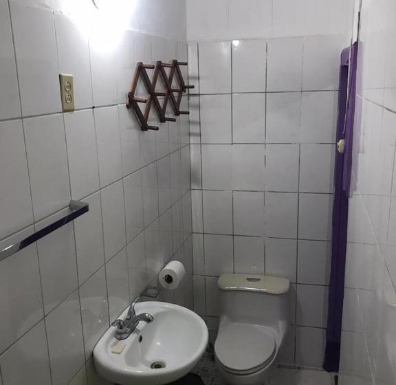 חדר סטנדרט לארבעה, Casa Romano Hostel