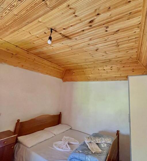 Standard-huone Jaettu Kylpyhuone, Guesthouse Lokthi