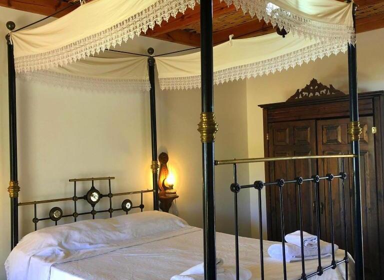 スタンダードルーム, Nitovikla Hotel & Cave Restaurant & Pool An Authentic Local Experience !