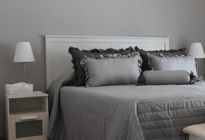 اتاق استاندارد, Sunny Rooms