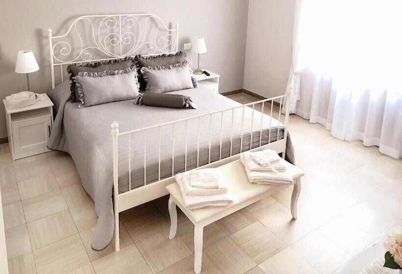 اتاق استاندارد با تخت بزرگ, Sunny Rooms