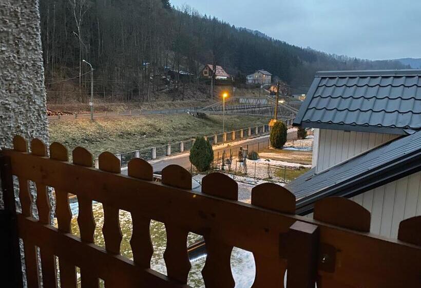 غرفة عائلية, Pension Krupka 443   Ski Herlikovice A Bubákov