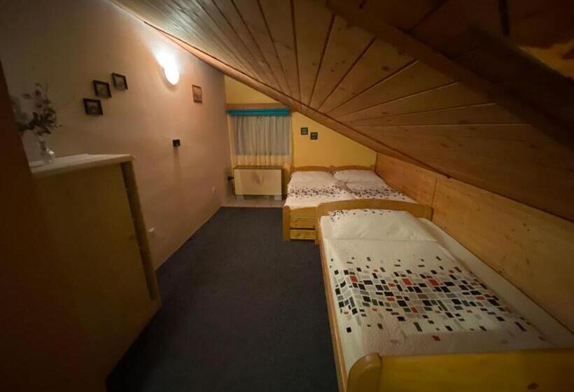 스탠다드 트리플 룸, Pension Krupka 443   Ski Herlikovice A Bubákov