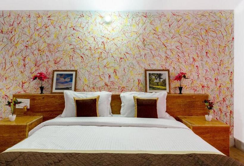 Хижина Deluxe, Royal Jaisalmer Resort With Swimming Pool