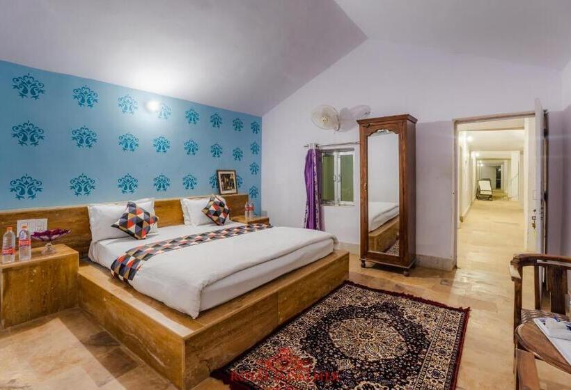 Хижина Deluxe, Royal Jaisalmer Resort With Swimming Pool