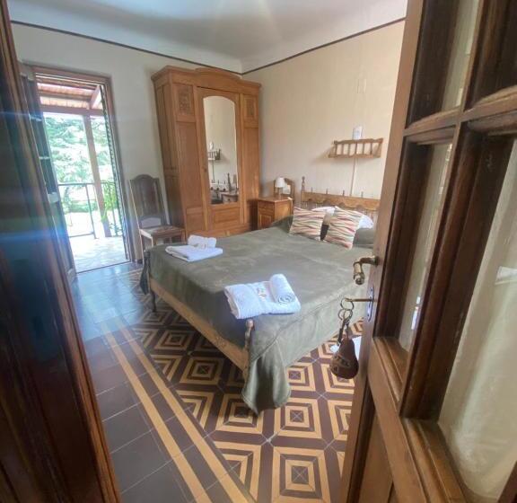 バス共有のスタンダードルーム, B&b La Casa Del Padre Leclef