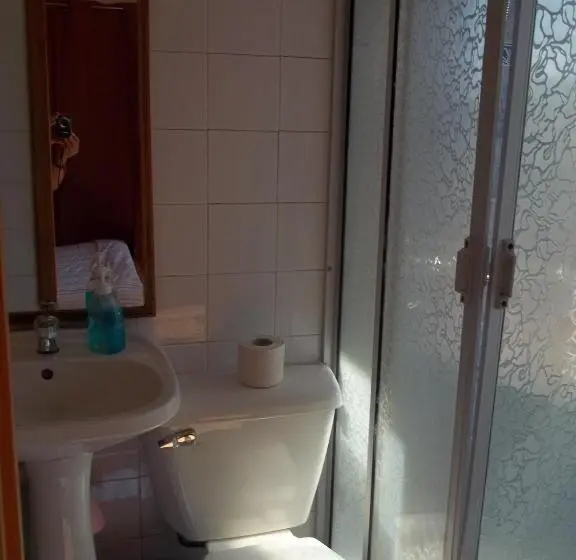 اتاق استاندارد با چشمانداز دریا, Hostal Armando