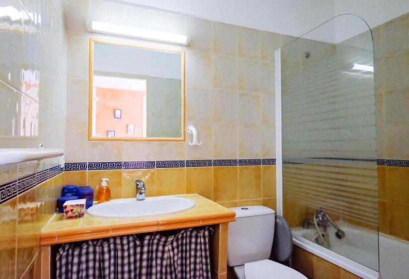 舒适型房间, Le Poujastou