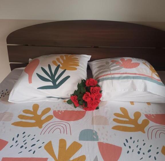 Номер Стандарт Трехместный, Lovely Flowers In Mount Lavinia