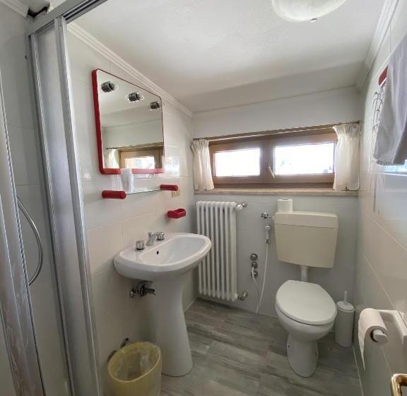 Четырехместный Номер Стандарт, Casa Per Ferie Villa Romagna