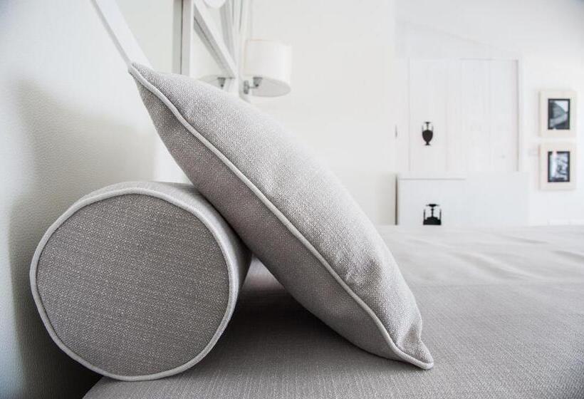 스탠다드 룸 킹사이즈 침대, Donnarumma