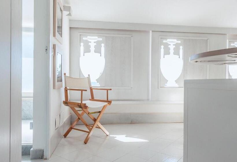 스탠다드 룸 킹사이즈 침대, Donnarumma