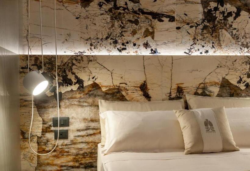 جناح, Donnarumma