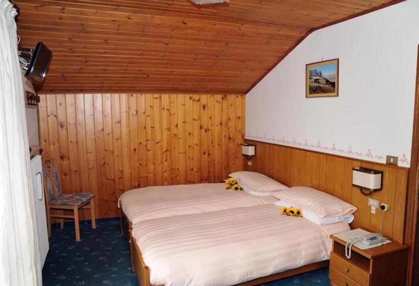 标准间, Garni Val Udai