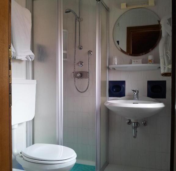 带阳台的标准单人间, Garni Val Udai