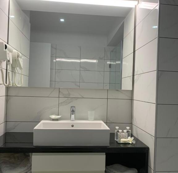 Suite Widok Morze, Meteor