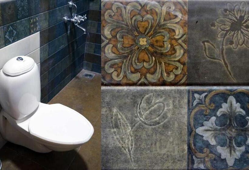 חדר דלוקס, Nirvana Inn