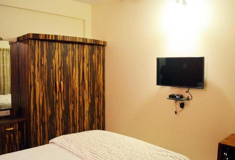 חדר סטנדרט עם מיטת קינג, Nirvana Inn