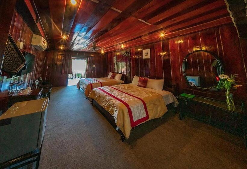 חדר סטנדרט לארבעה, Ven Ven