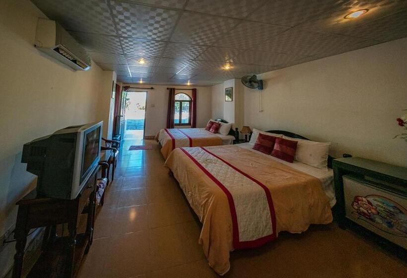 חדר משפחתי, Ven Ven