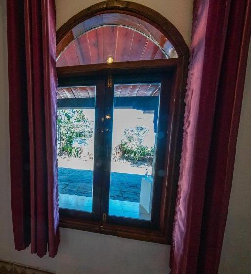 חדר משפחתי, Ven Ven