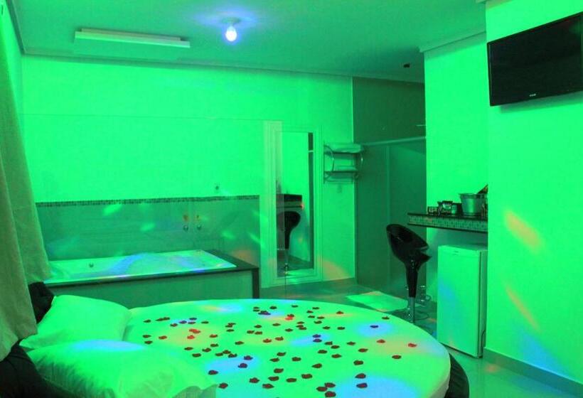 デラックススイート, Motel Vitória