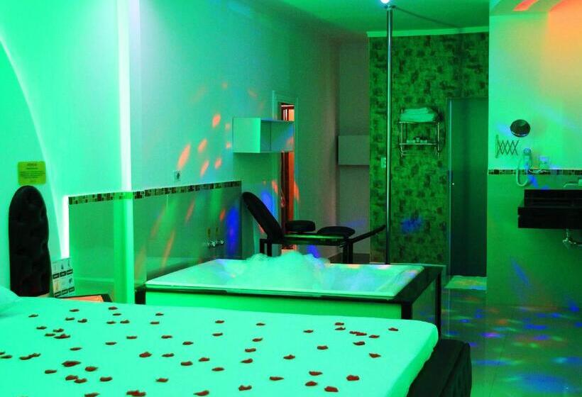 デラックススイート, Motel Vitória