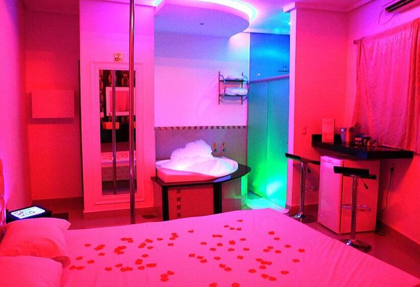디럭스 스위트, Motel Vitória