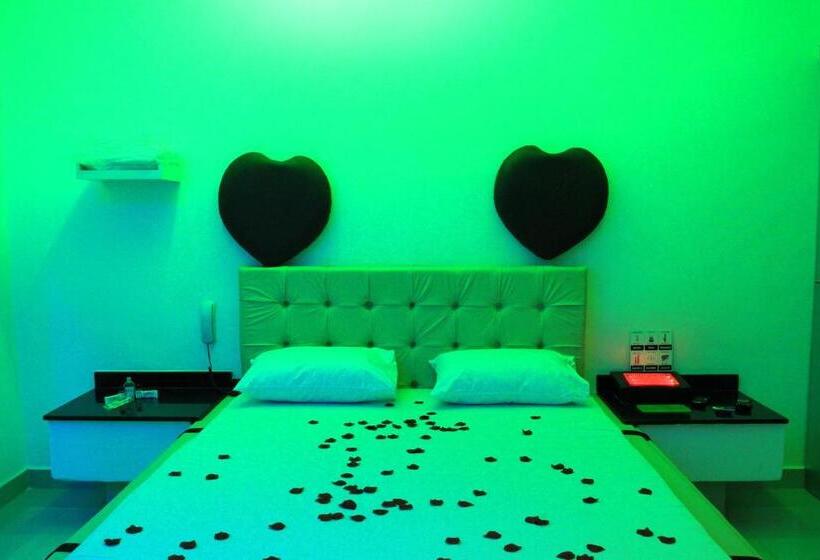 プレジデントスイートルーム, Motel Vitória