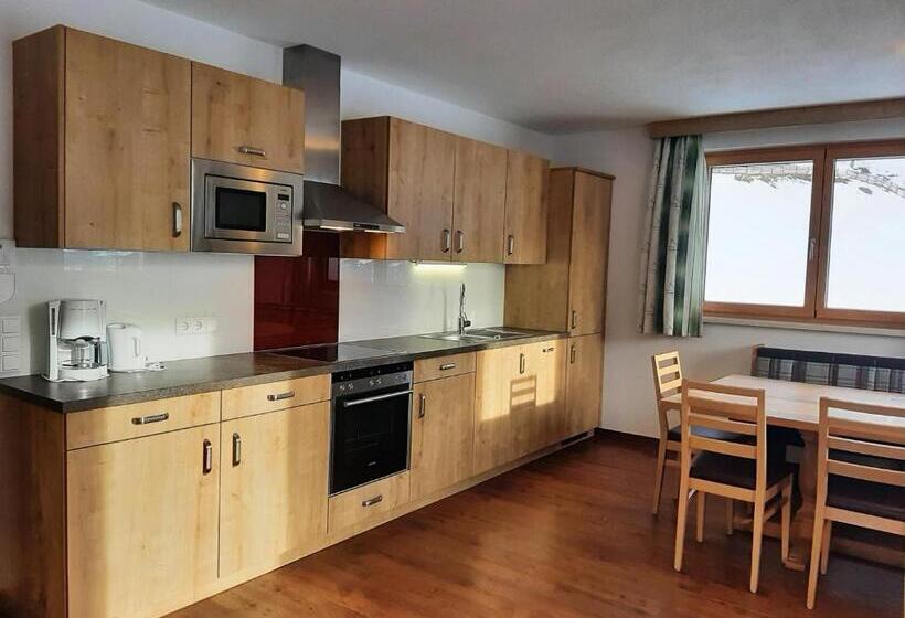 Апартаменты 4 Спальни, Bauernhof Burglehen