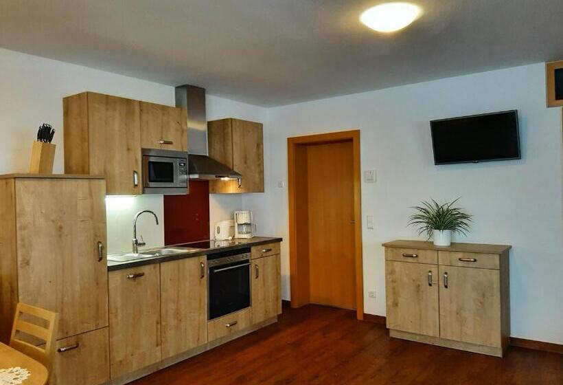 Апартаменты 1 Спальня Нижний Этаж, Bauernhof Burglehen