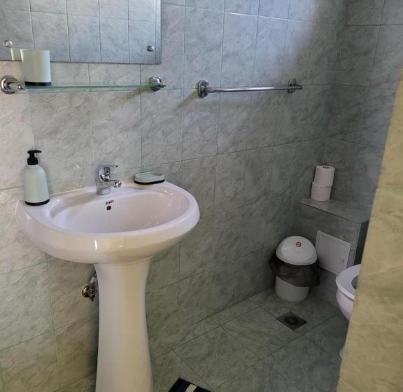 غرفة قياسية, Kys House