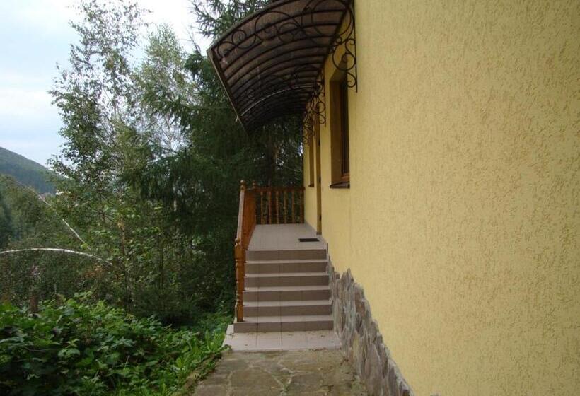 סוויטת ג'וניור משפחתית, Na Velykim