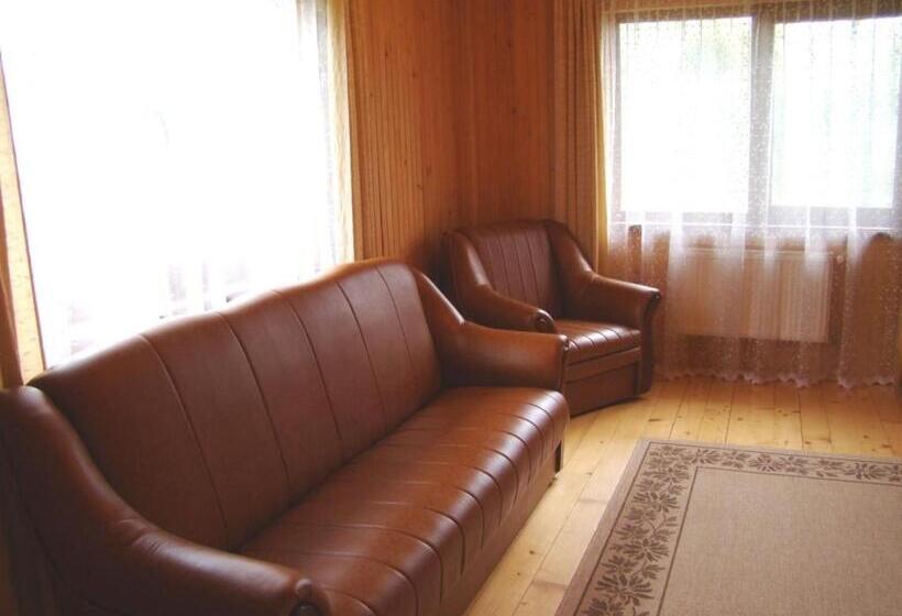 סוויטת ג'וניור משפחתית, Na Velykim