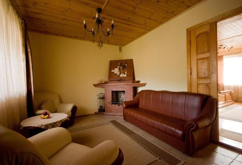 סוויטת ג'וניור משפחתית, Na Velykim