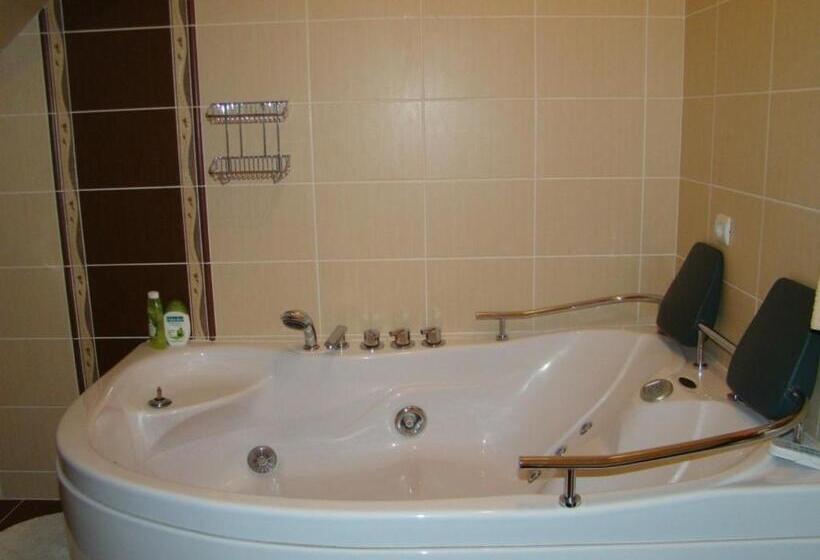 וילה בת חדר שינה 1, Na Velykim