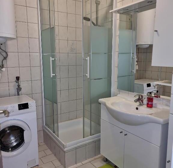 Апартаменты 1 Спальня с Балконом, Rentcenter79_2