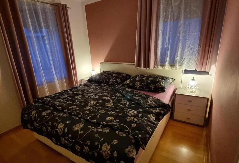 Апартаменты 1 Спальня с Балконом, Rentcenter79_2