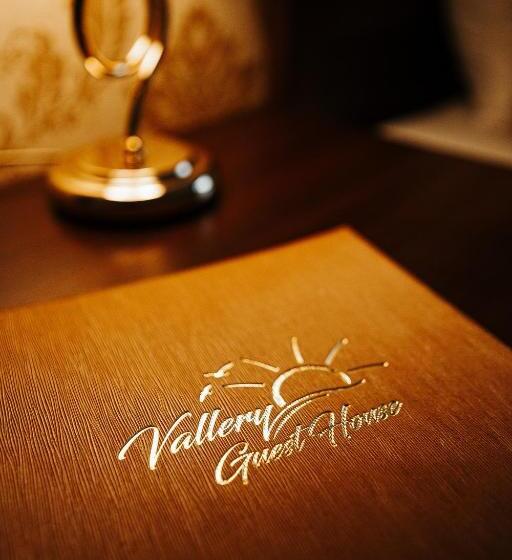 اتاق سوپریور, Vallery Guest House