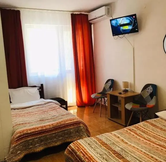 Chambre Triple Standard avec Balcon, Vila Albatros
