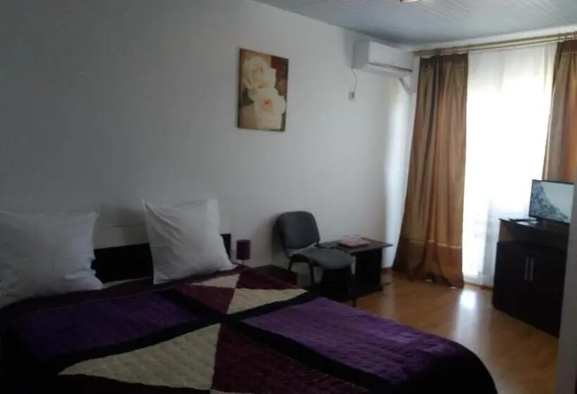 Chambre Supérieure, Vila Albatros