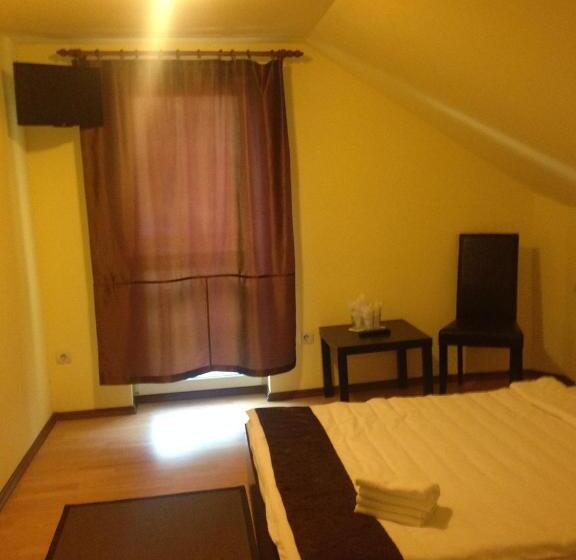 标准间, Vila Romana