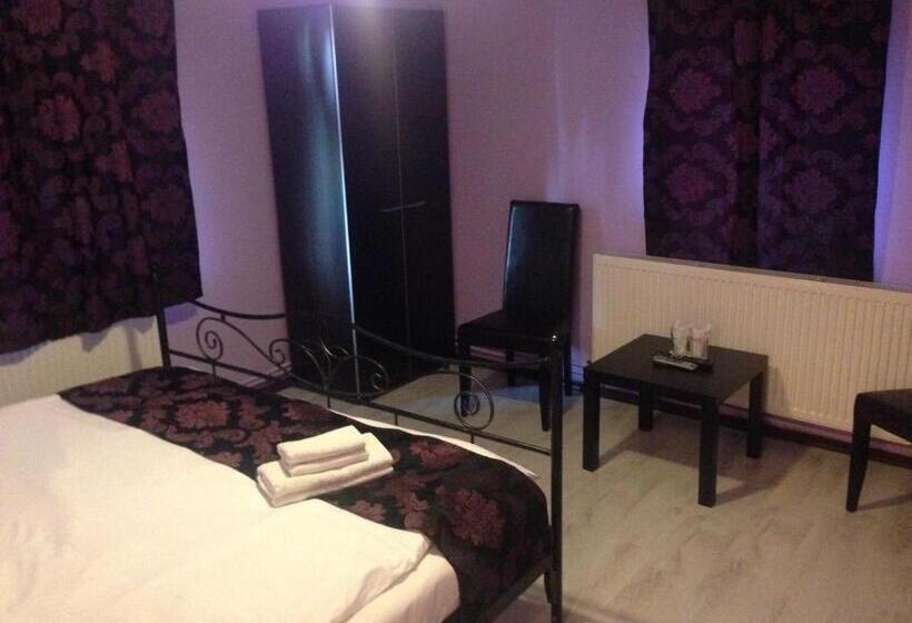 标准间, Vila Romana