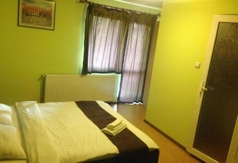 标准间, Vila Romana