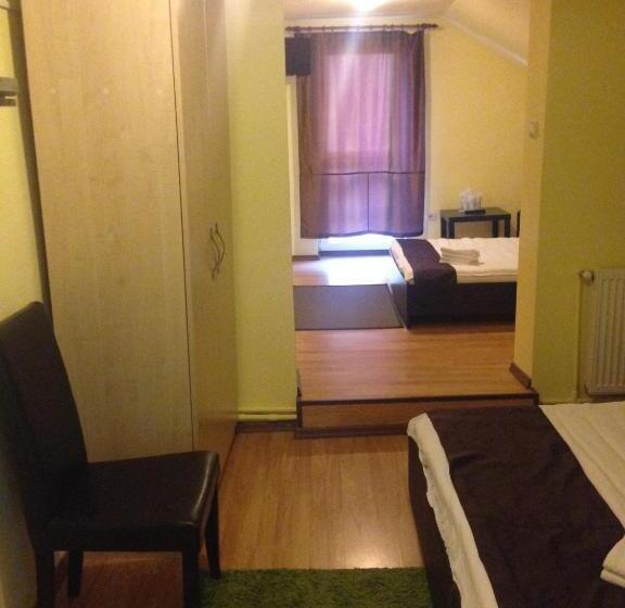 四人标准间, Vila Romana