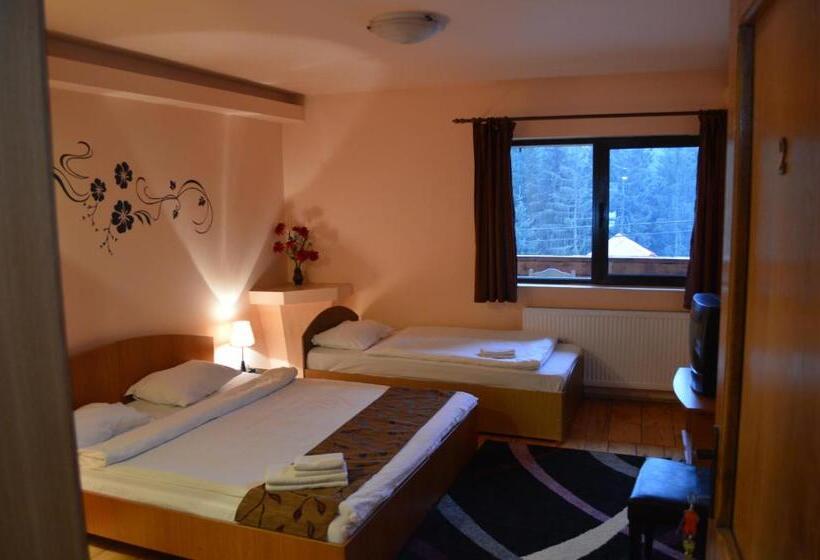 5人标间, Vila Romana